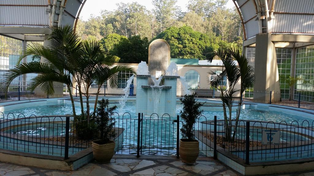 Pousada Suites Águas de São Pedro Екстериор снимка