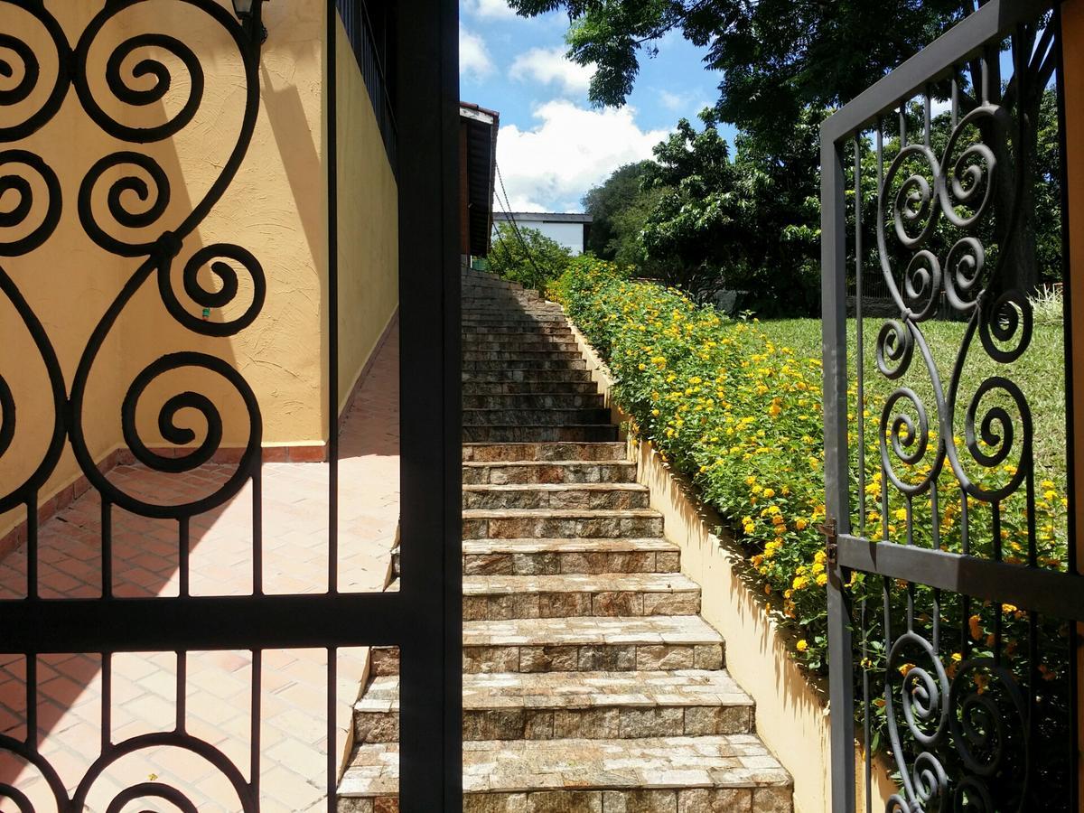 Pousada Suites Águas de São Pedro Екстериор снимка