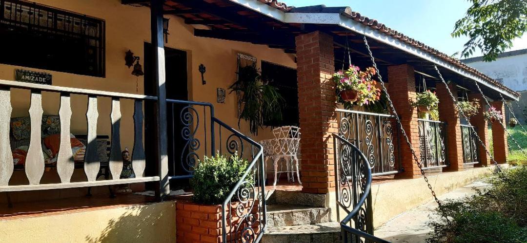 Pousada Suites Águas de São Pedro Екстериор снимка